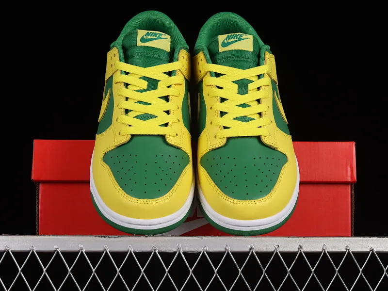 All categories Nk SB Dunk series Nk SB Dunk Low low-top sneakers C version Nk SB Dunk Low "Reverse Brazil" Passionate Samba Brazil SB low-top sports and leisure sneakers DV0833-300